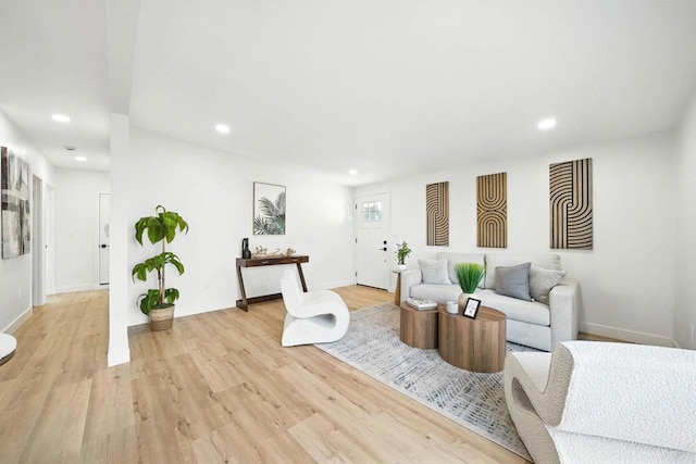 1143 Hemlock Ave, Imperial Beach, CA 91932 - living area featuring recessed lighting and light wood-style floors
