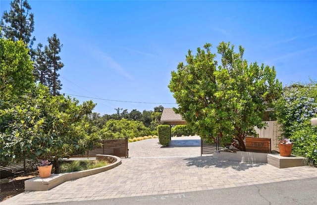 1987 Windover Rd, Pasadena, CA 91107 - view of patio / terrace