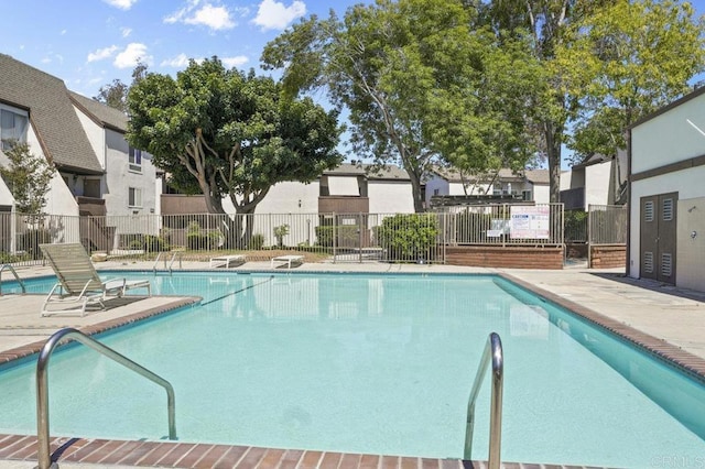 1317 Caminito Gabaldon Unit H, San Diego, CA 92108 - community pool with a residential view and a patio area
