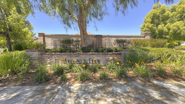 32420 Apricot Tree Rd, Winchester, CA 92596 - view of community / neighborhood sign