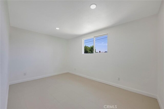 8888 Patrero St, Riverside, CA 92503 - unfurnished room with baseboards and recessed lighting