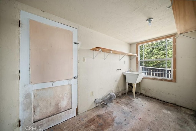 1799 Saint Thomas Ave, Cambria, CA 93428 - view of washroom