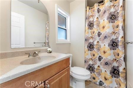 7922 Ducor Ave, West Hills, CA 91304 - bathroom featuring vanity and curtained shower