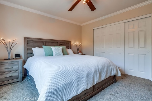 12200 Montecito Rd Unit C103, Seal Beach, CA 90740 - bedroom with carpet floors, crown molding, a closet, and a ceiling fan
