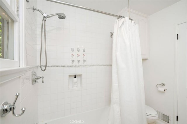 109 Via Ardilla, Palos Verdes Estates, CA 90274 - bathroom with shower / bath combination with curtain and toilet