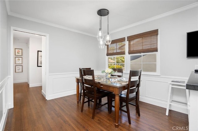 109 Via Ardilla, Palos Verdes Estates, CA 90274 - dining room with ornamental molding, wood finished floors, a decorative wall, and wainscoting