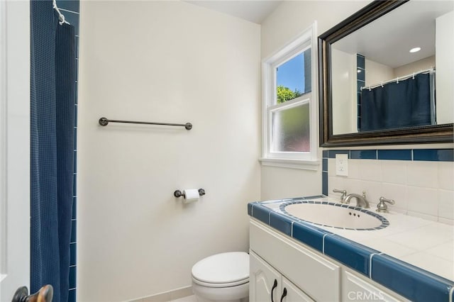 109 Via Ardilla, Palos Verdes Estates, CA 90274 - full bath with vanity, tasteful backsplash, and a shower with shower curtain