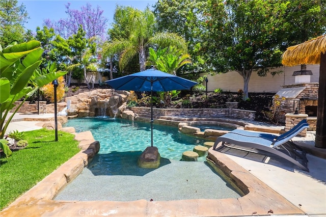 1 Tularosa Ct, Aliso Viejo, CA 92656 - view of pool with a fenced backyard, a pool with connected hot tub, and a patio area