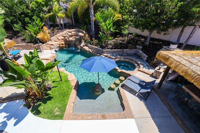 1 Tularosa Ct, Aliso Viejo, CA 92656 - outdoor pool with an in-ground hot tub and a patio area