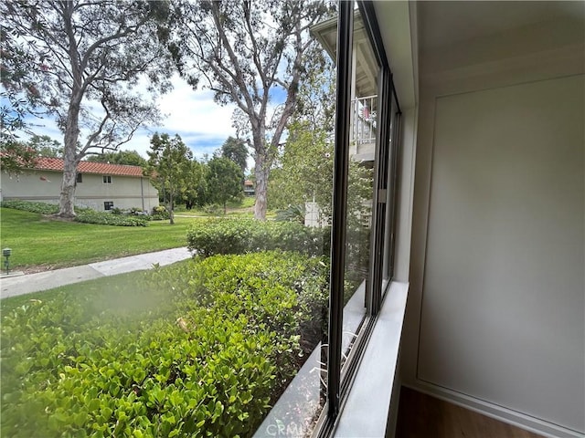 911 Ronda Sevilla Unit D, Laguna Woods, CA 92637 - view of unfurnished sunroom