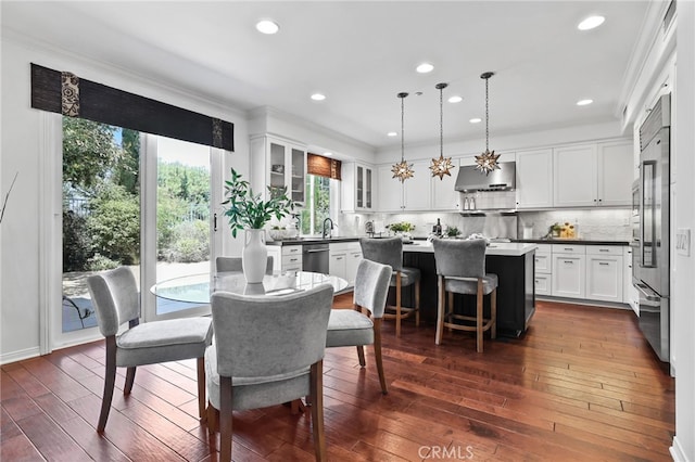 11 Heartwood Way, Aliso Viejo, CA 92656 - dining area with dark wood-type flooring, recessed lighting, and crown molding