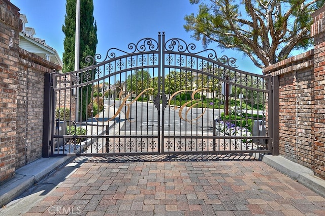 11 Heartwood Way, Aliso Viejo, CA 92656 - view of gate