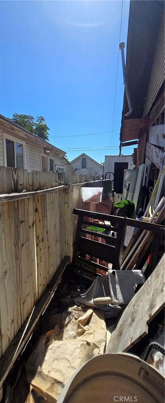 2008 W 28th St, Los Angeles, CA 90018 - photo 39