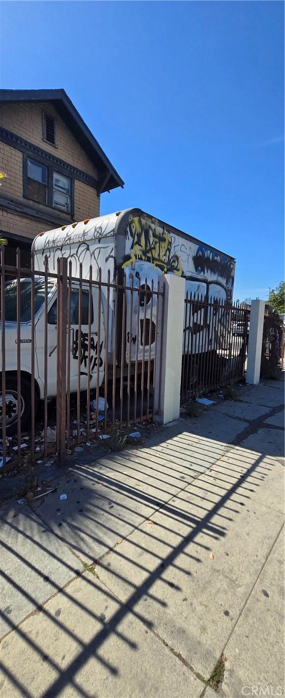 2008 W 28th St, Los Angeles, CA 90018 - photo 64
