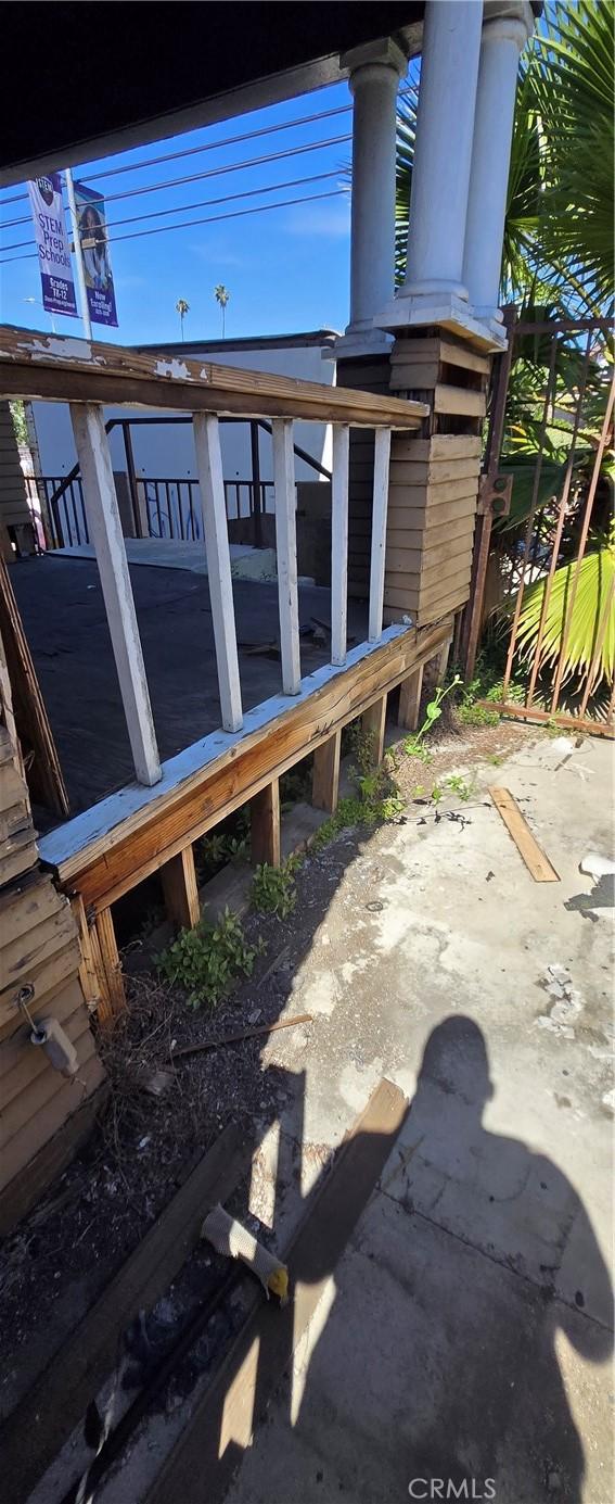 2008 W 28th St, Los Angeles, CA 90018 - photo 55