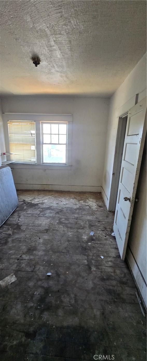 2008 W 28th St, Los Angeles, CA 90018 - photo 11