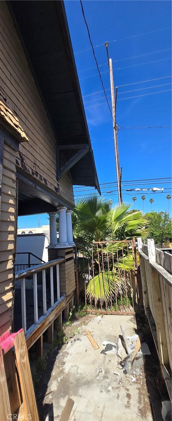 2008 W 28th St, Los Angeles, CA 90018 - photo 49