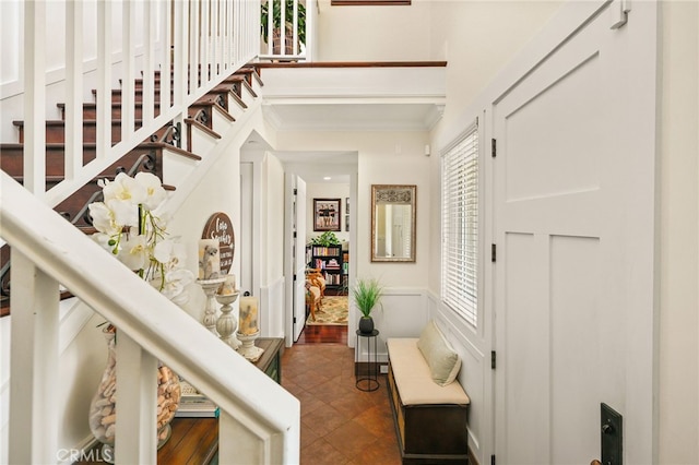 806 N Irena Ave Unit A, Redondo Beach, CA 90277 - foyer entrance featuring ornamental molding