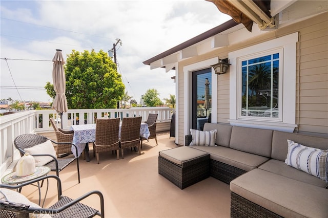 806 N Irena Ave Unit A, Redondo Beach, CA 90277 - view of patio / terrace featuring an outdoor hangout area and outdoor dining area