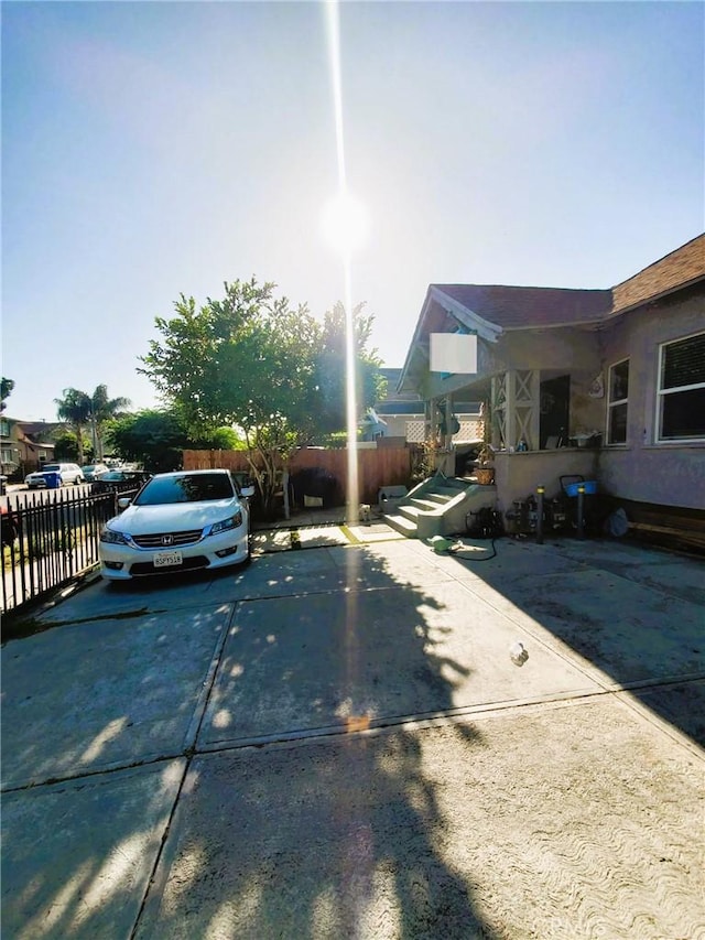 211 W 52nd St, Los Angeles, CA 90037 - photo 3