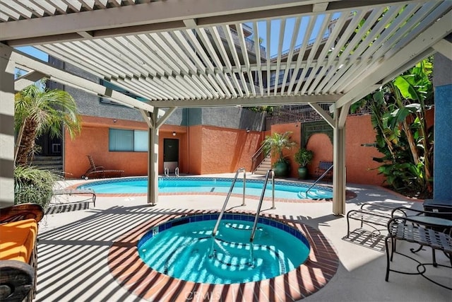 14844 Dickens St Unit 208, Sherman Oaks, CA 91403 - community pool featuring a community hot tub, a pergola, and a patio
