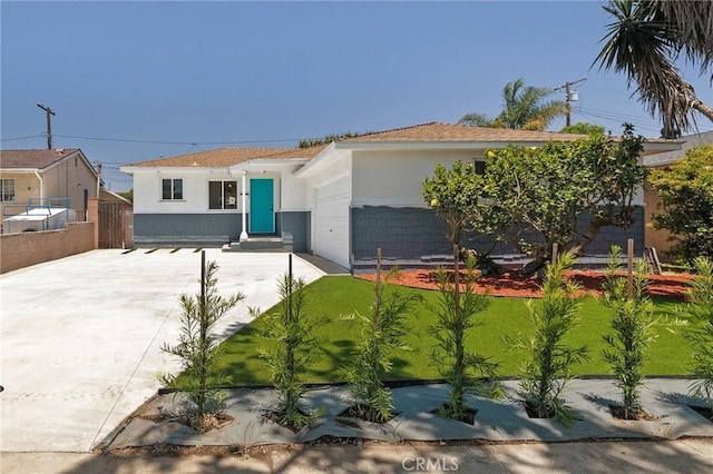 2321 W 182nd St, Torrance, CA 90504 - ranch-style house with concrete driveway and stucco siding