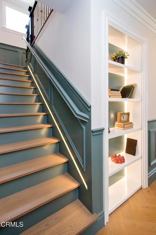 1036 S Madison Ave, Pasadena, CA 91106 - stairs featuring crown molding