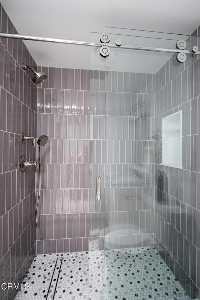 1036 S Madison Ave, Pasadena, CA 91106 - bathroom with a shower stall