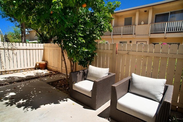 8131 Canby Ave Unit 5, Reseda, CA 91335 - view of patio / terrace