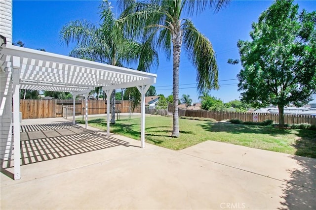 24409 Dunlavy Ct, Moreno Valley, CA 92557 - fenced backyard with a pergola and a patio
