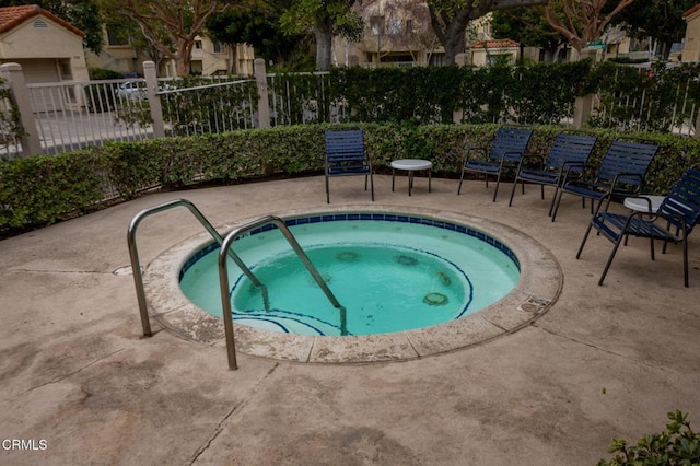 5684 Recodo Way, Camarillo, CA 93012 - view of pool with a hot tub, a patio, and a pool