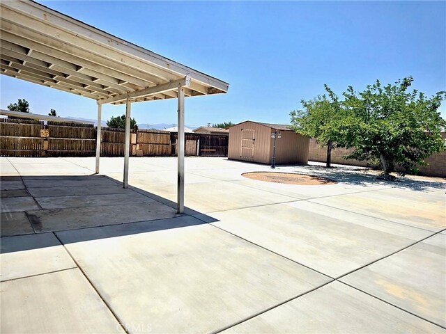 13377 Porter Creek St, Oak Hills, CA 92344 - photo 12