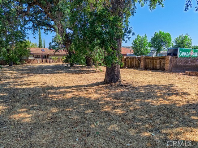 14089 Lakeshore Dr, Clearlake, CA 95422 - photo 10