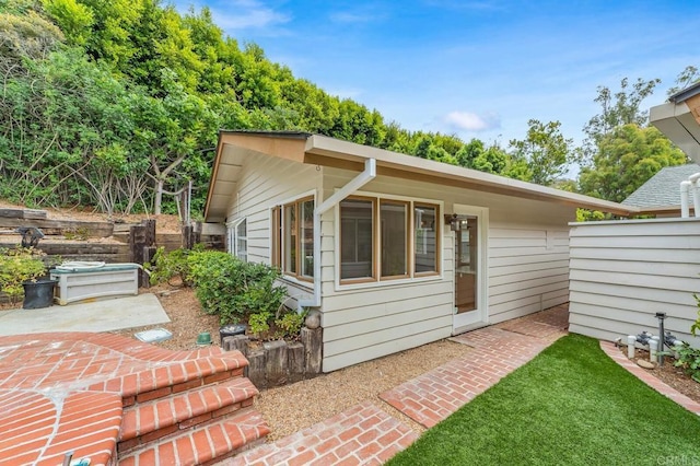 4678 Sun Vly, Del Mar, CA 92014 - rear view of house with a patio