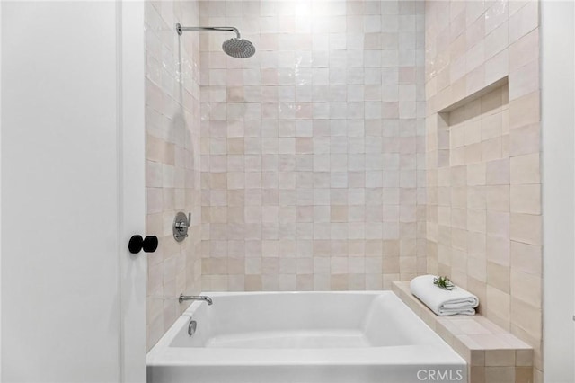 2206 Gates Ave Unit A, Redondo Beach, CA 90278 - full bath featuring  shower combination
