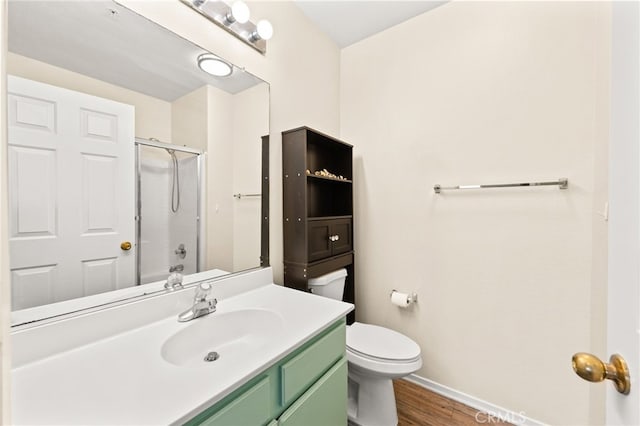 39719 Princeton Way Unit C, Murrieta, CA 92563 - full bath with vanity and wood finished floors