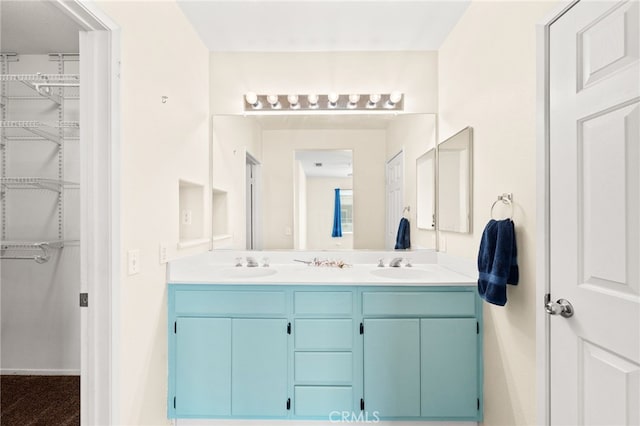 39719 Princeton Way Unit C, Murrieta, CA 92563 - full bath with double vanity and a walk in closet