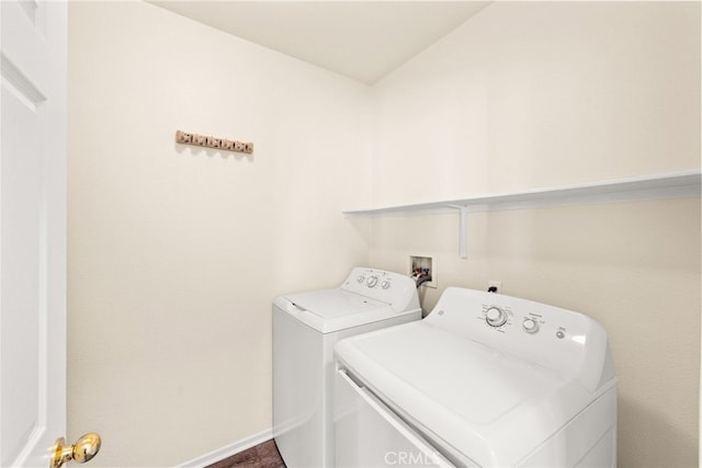 39719 Princeton Way Unit C, Murrieta, CA 92563 - laundry area featuring washer and clothes dryer and baseboards