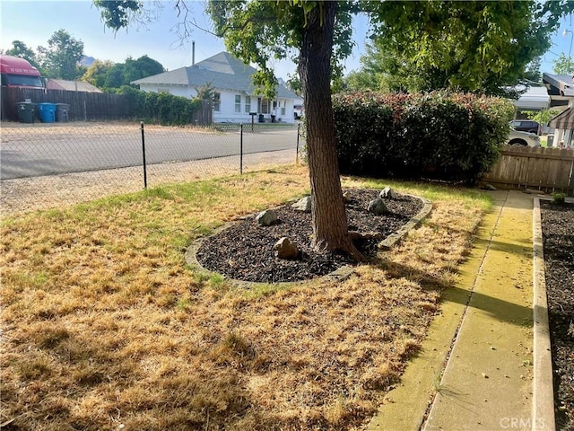 2441 Madrone St, Sutter, CA 95982 - view of yard with a residential view