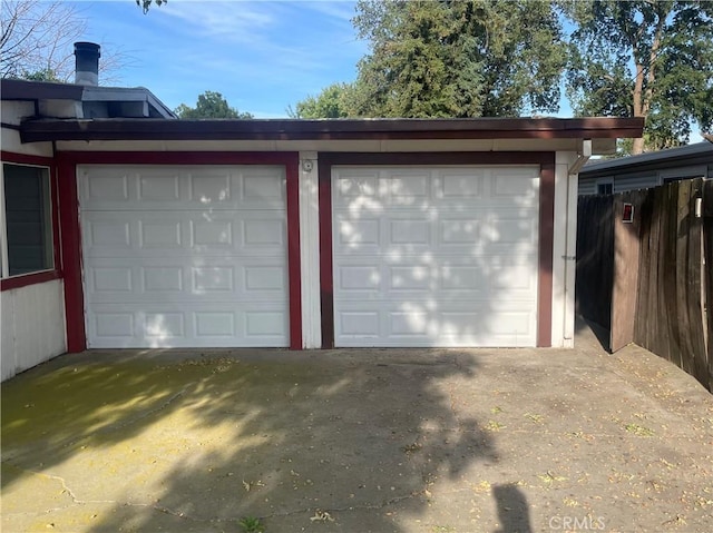 2441 Madrone St, Sutter, CA 95982 - view of garage