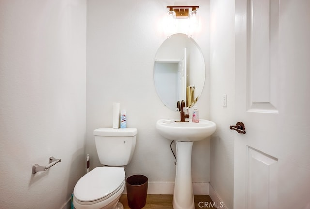 8550 Rolling Hills Dr, Corona, CA 92883 - half bath featuring toilet and baseboards