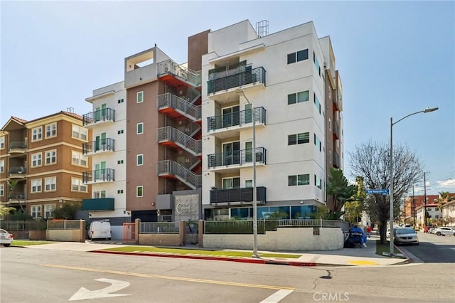 903 S New Hampshire Ave Unit 303, Los Angeles, CA 90006 - photo 20