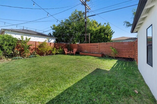 1834 Stearns Dr, Los Angeles, CA 90035 - view of fenced backyard
