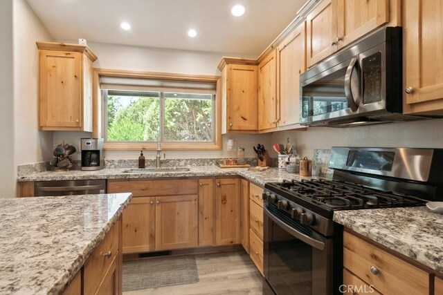 836 D Ln, Big Bear City, CA 92314 - photo 4