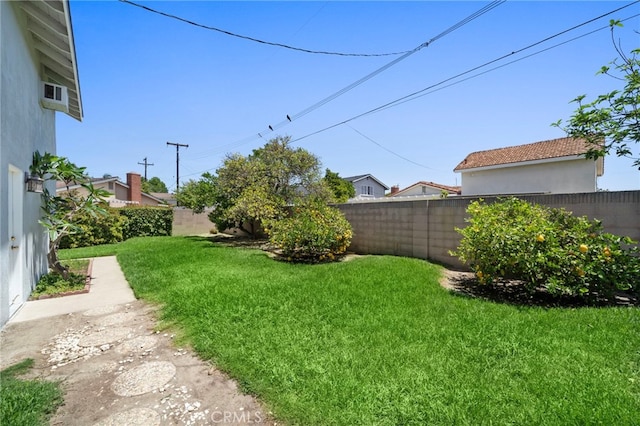 16660 Spruce Cir, Fountain Valley, CA 92708 - view of fenced backyard