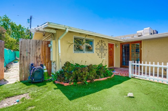 20606 Skouras Dr, Winnetka, CA 91306 - view of front of home with stucco siding