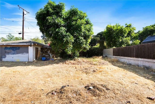 1811 Elaine St, Pomona, CA 91767 - view of yard with an outbuilding