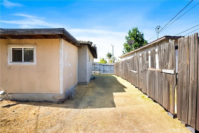 1811 Elaine St, Pomona, CA 91767 - view of property exterior