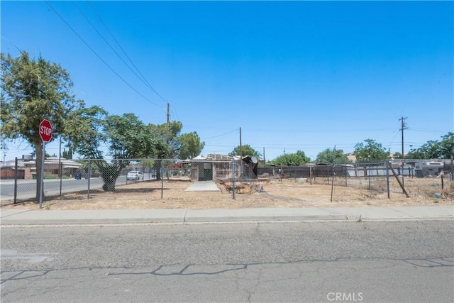 613 S Union Ave, Avenal, CA 93204 - photo 9