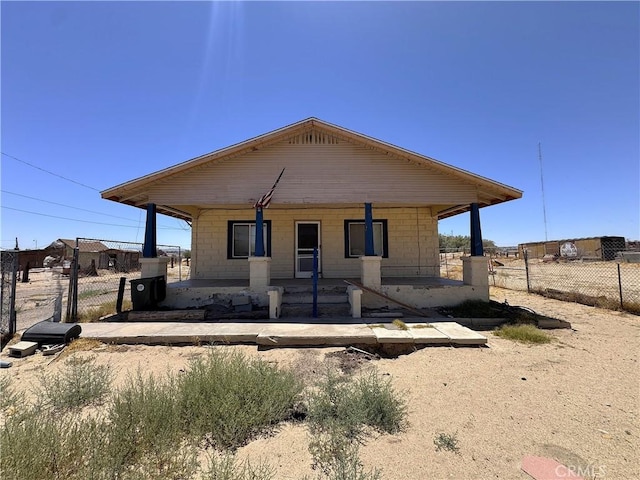 29095 Arrowhead Ave, Barstow, CA 92311 - view of front of property with a porch